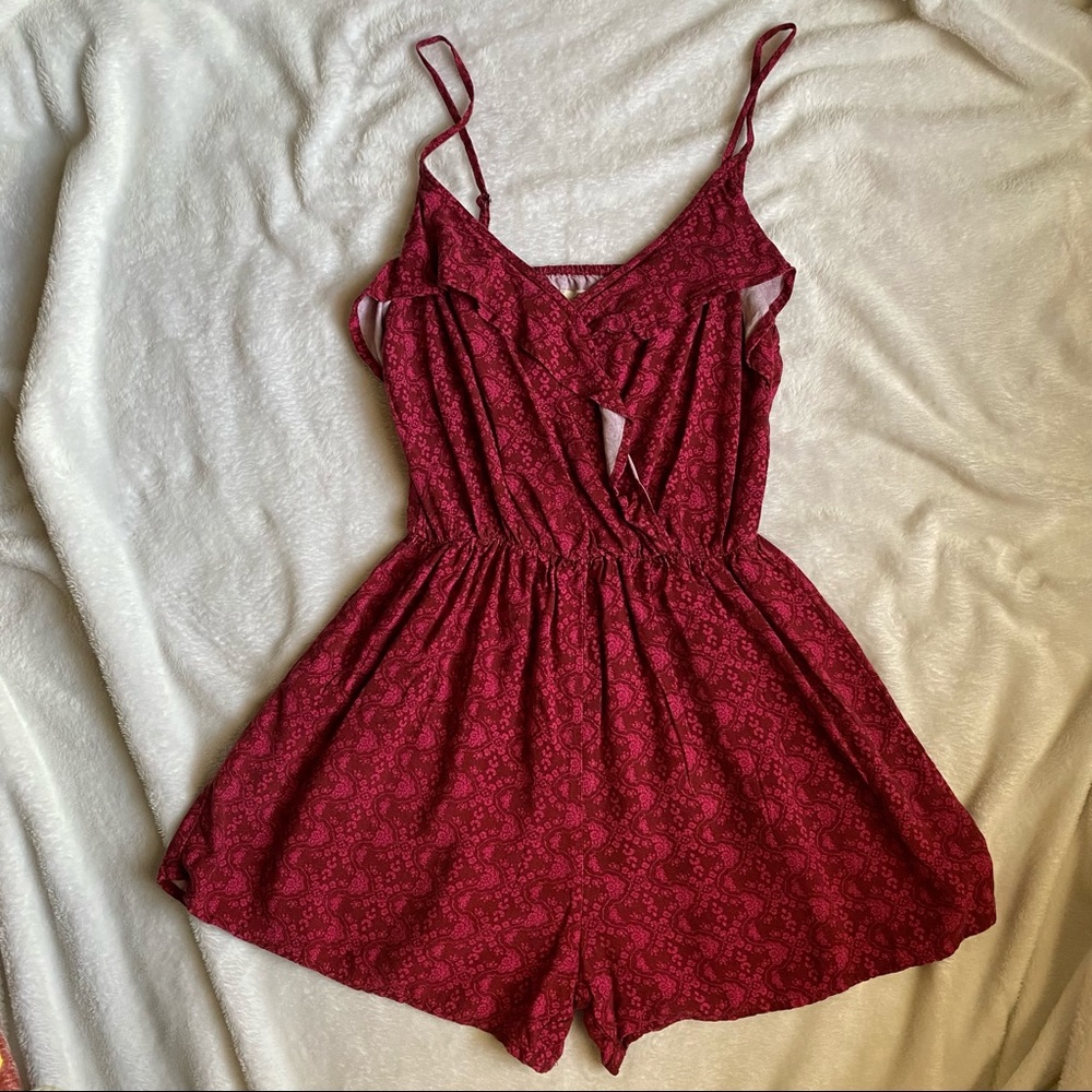 Hollister Ruffle Mixed Print Romper, XS - Item 0033
